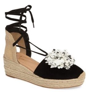 Kate Spade Lafayette Womens Espadrille
Gladiator Wedge Shoes 6 1/2 M Pom Pom